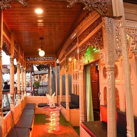 The Heritage Safina Group Of Houseboats Hotel Srīnagar Esterno foto