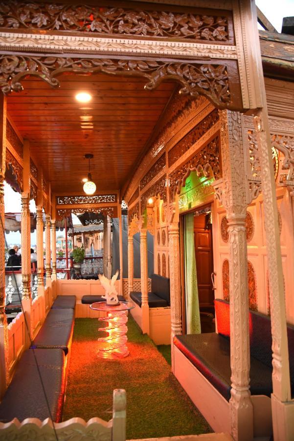 The Heritage Safina Group Of Houseboats Hotel Srīnagar Esterno foto