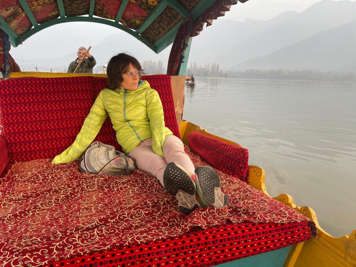The Heritage Safina Group Of Houseboats Hotel Srīnagar Esterno foto