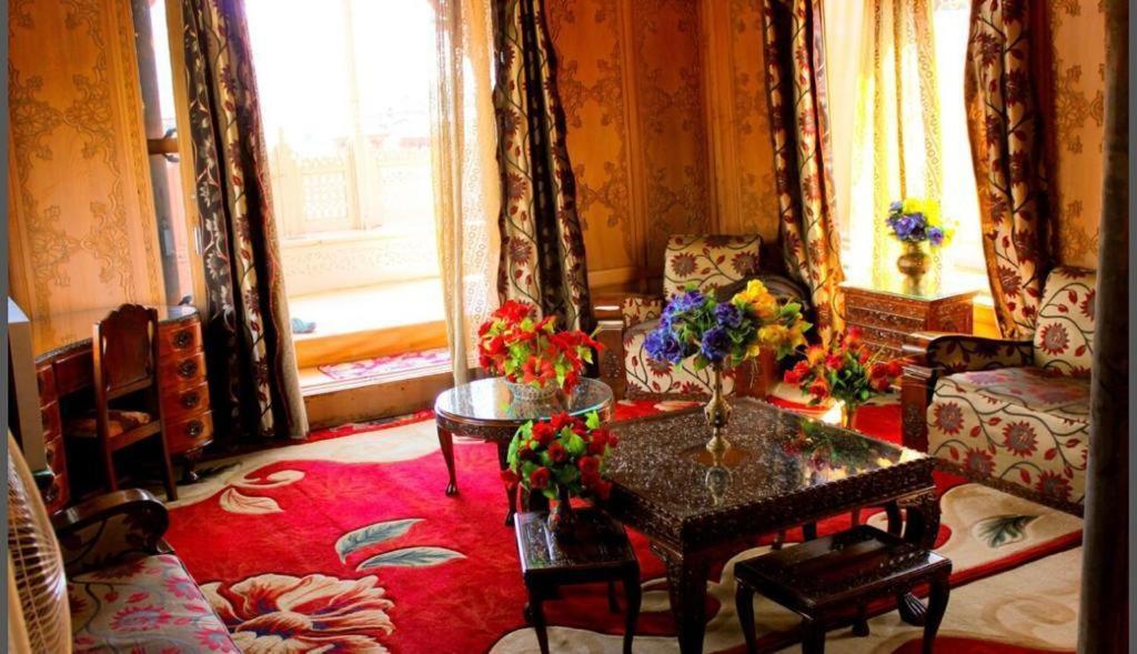 The Heritage Safina Group Of Houseboats Hotel Srīnagar Esterno foto